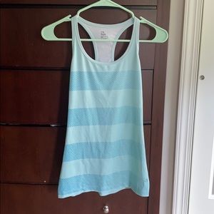 Gap Fit athletic tank in XS, great condition.